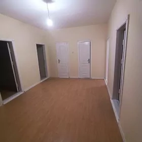 Satlyk Mir 7/3.9/8 Etaj 3 Kom