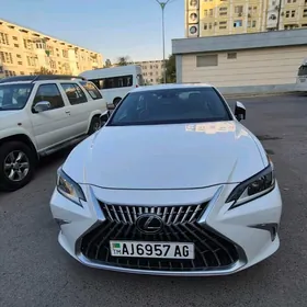 Lexus ES 350 2020
