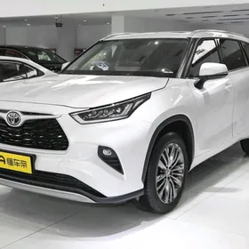 Toyota Grand Highlander Hybrid 2025