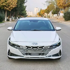 Hyundai Elantra 2021