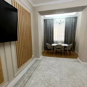 1MAÝ Botanikanyñ öňi 3kom