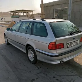 BMW E39 1998