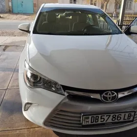 Toyota Camry 2015