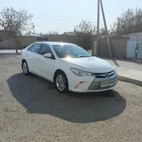Toyota Camry 2016
