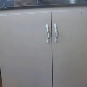 шкаф с раковиной