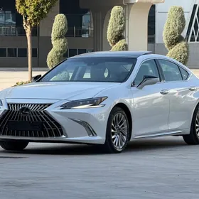 Lexus ES 350 2022