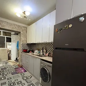  GRAZHDAN 4/4 ET 2 KOM ARZAN