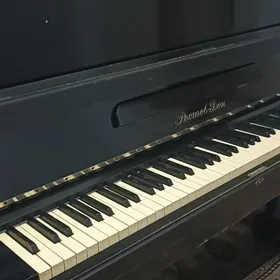 Pianino