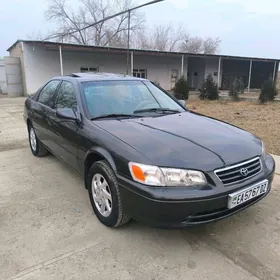 Toyota Camry 2000