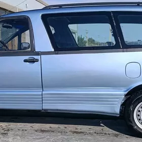 Toyota Previa 1992