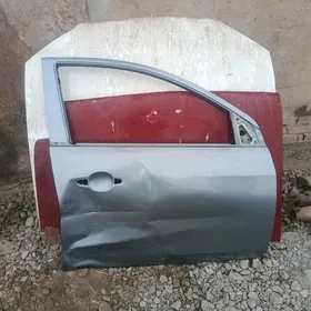 nissan versa 2013 pasaźr gapy