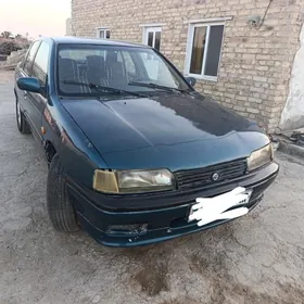 Nissan Primera 1996