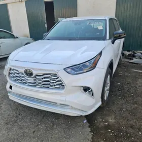 Toyota Highlander 2021