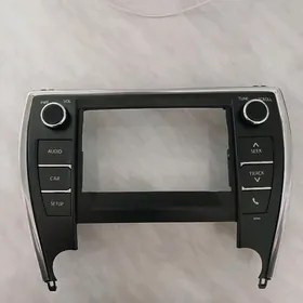 Camry 2017 telewizor ramka