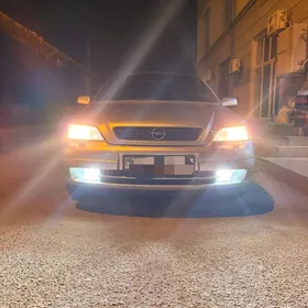 Opel Astra 2003
