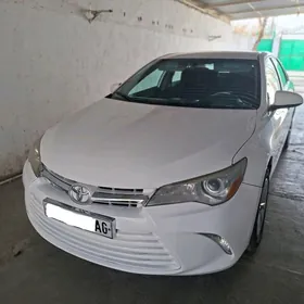 Toyota Camry 2015