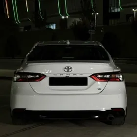 Toyota Camry 2022