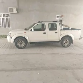 Nissan Navara 2011