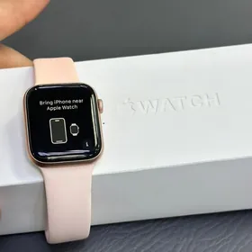 Apple watch 5/44