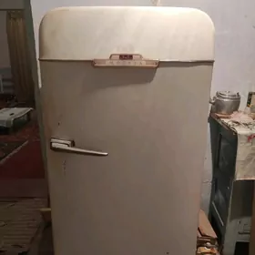 Холодильник ЗИЛ (МОСКВА)