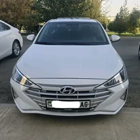 Hyundai Elantra 2020