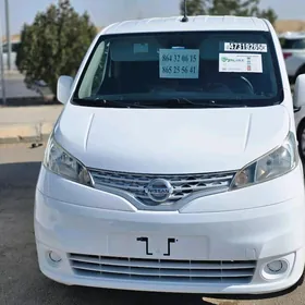 Nissan NV200 2021