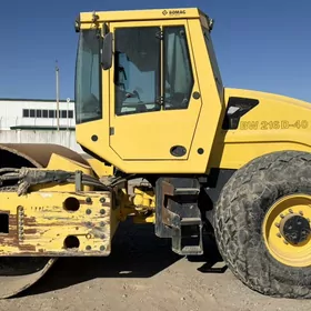 Caterpillar Dozer 2012