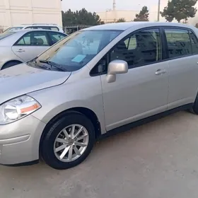 Nissan Versa 2010