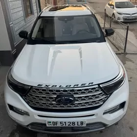 Ford Explorer 2021