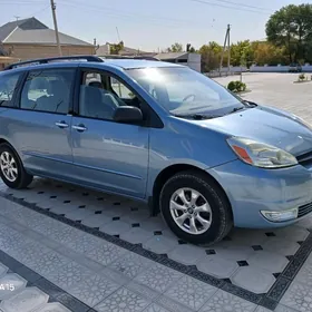 Toyota Sienna 2005