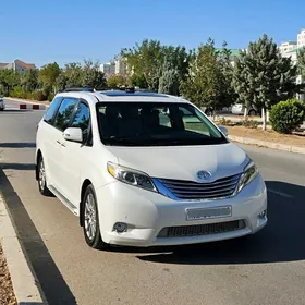 Toyota Sienna 2017