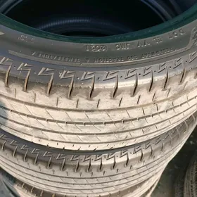 235 45 18 Bredistone