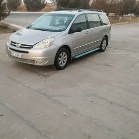 Toyota Sienna 2005