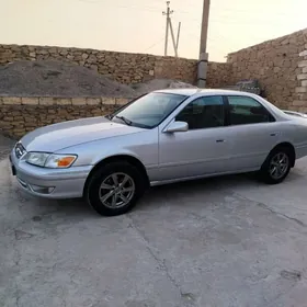 Toyota Camry 2000