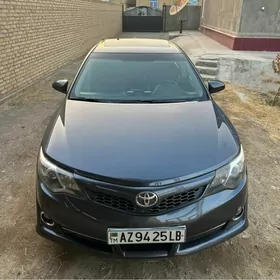 Toyota Camry 2012