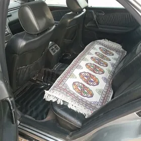 Mercedes-Benz E320 1996