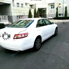 Toyota Camry 2011
