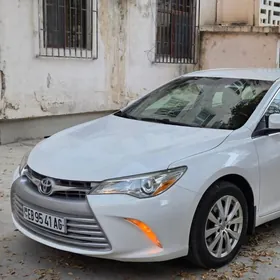 Toyota Camry 2016