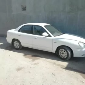 Daewoo Nubira 2001