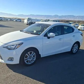 Toyota Yaris iA 2017