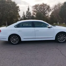 Volkswagen Passat 2012