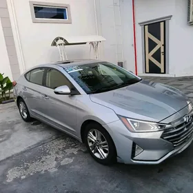 Hyundai Elantra 2020