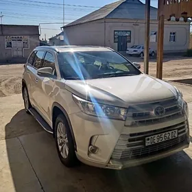 Toyota Highlander 2018