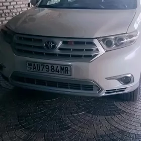 Toyota Highlander 2011