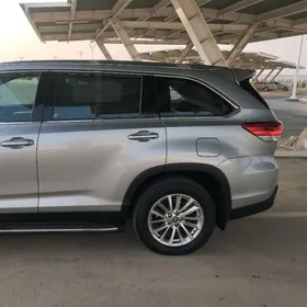 Toyota Highlander 2018