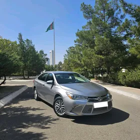 Toyota Camry 2016