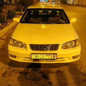 Toyota Camry 2000