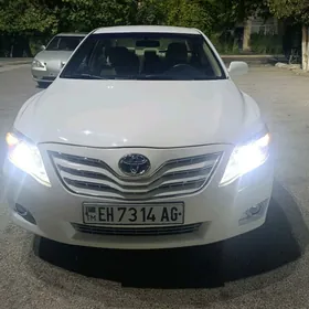 Toyota Camry 2010