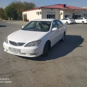 Toyota Camry 2005