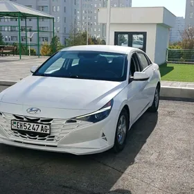 Hyundai Elantra 2021
